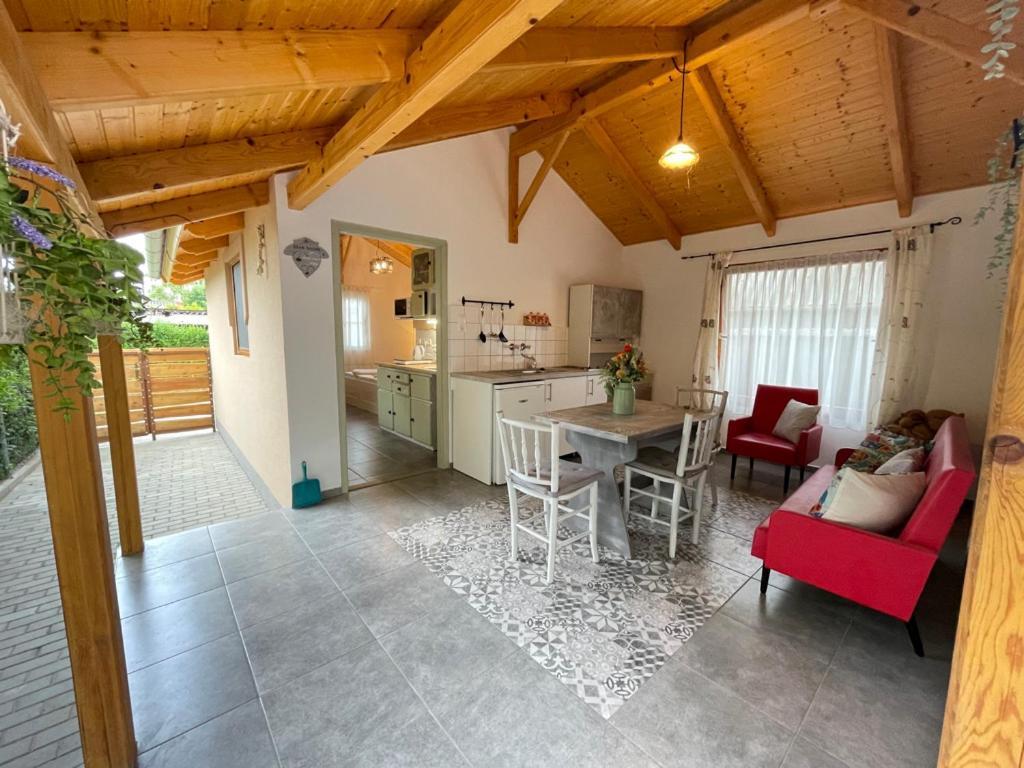 Ibolya Apartman Csisztapuszta Экстерьер фото
